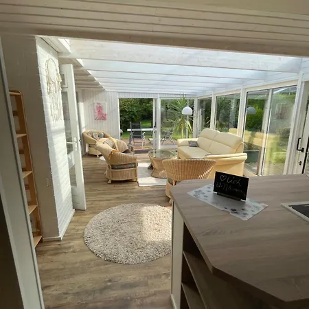 Luette Landhuus Tatil Evi Ulsnis